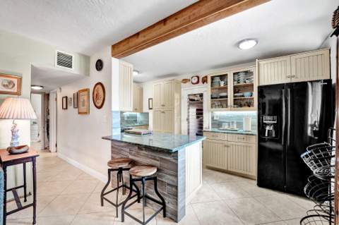 4541 NE 14th Terrace, Pompano Beach FL - photo 12 of 41