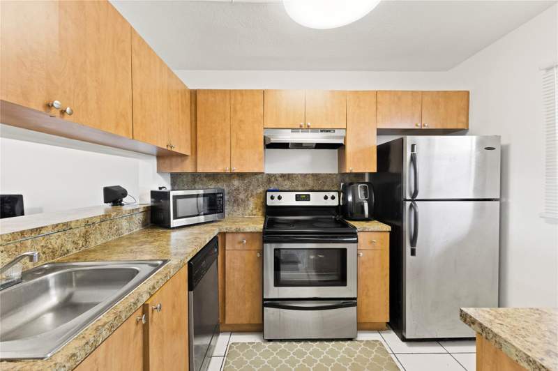 2 bedroom Condominium at 3199 Foxcroft Road #304, Miramar Club Condominium One, Miramar — photo 4