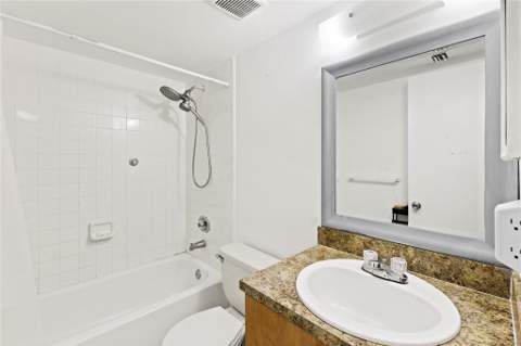 3199 Foxcroft Road #304, Miramar FL - photo 11 of 23