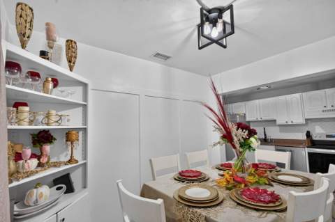 5433 NE 5th Avenue, Oakland Park FL - photo 12 of 38