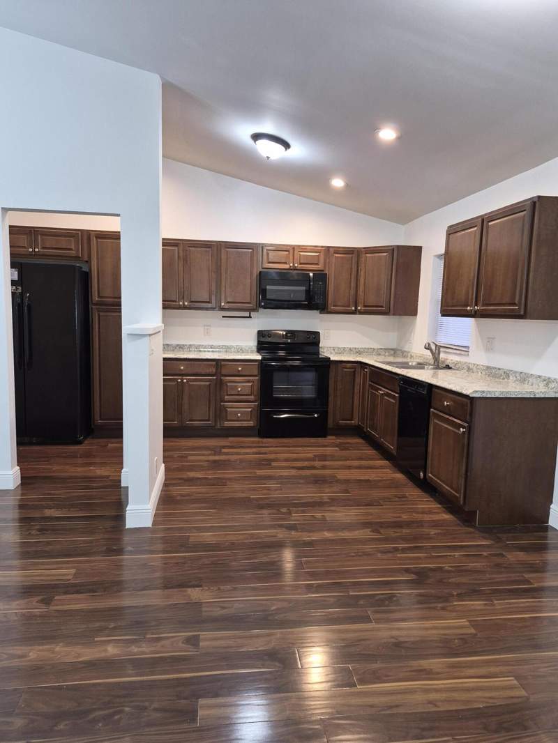3 bedroom Single Family Residence at 8631 NW 82nd Street, Woodmont Tract 47, Tamarac — photo 2