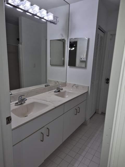 8631 NW 82nd Street, Tamarac FL - photo 7 of 9