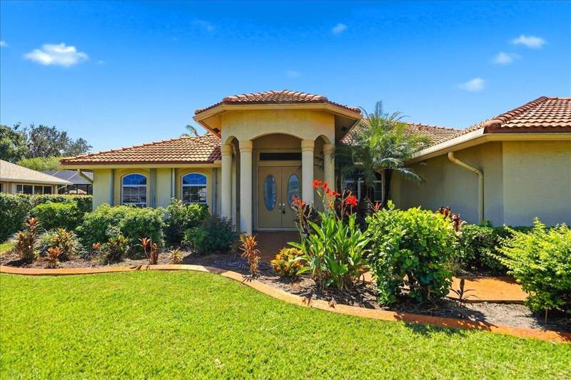 4 bedroom Single Family Residence at 2042 SE Westmoreland Boulevard, Sandpiper Bay, Port St. Lucie — photo 4