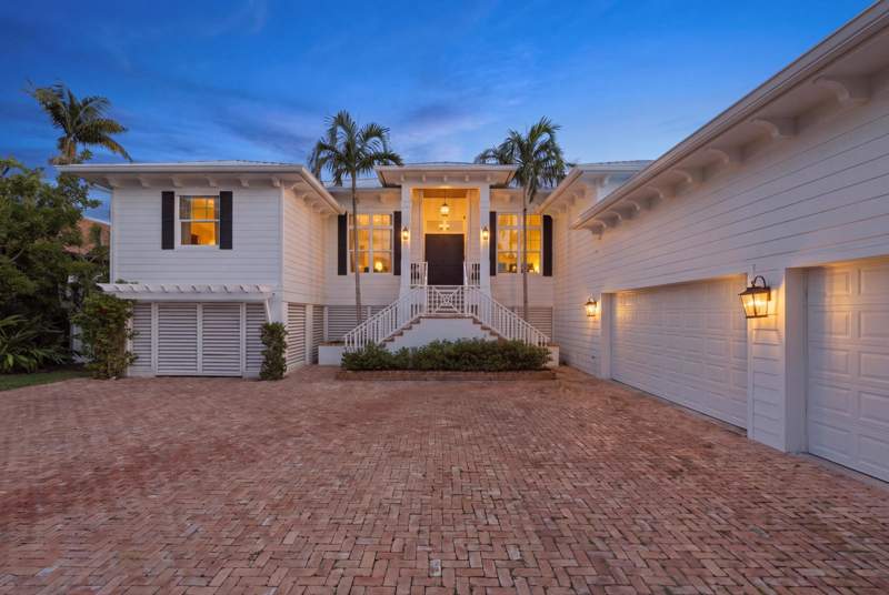 4 bedroom Single Family Residence at 54 S Sewalls Point Road, Arbela, Sewalls Point — photo 4