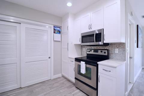 2208 NE 19th Avenue, Wilton Manors FL - photo 21 of 44