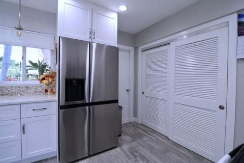 2208 NE 19th Avenue, Wilton Manors FL - photo 23 of 44