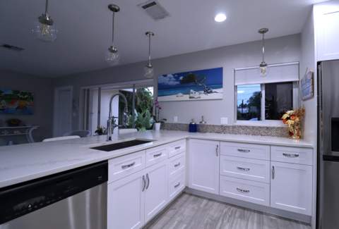 2208 NE 19th Avenue, Wilton Manors FL - photo 19 of 44