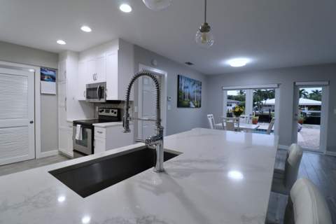 2208 NE 19th Avenue, Wilton Manors FL - photo 17 of 44