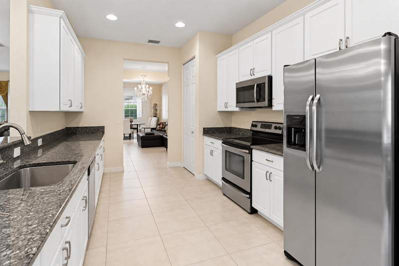 5 bedroom Single Family Residence at 10134 Boca Vista Drive, Boca Vista, Boca Raton — photo 4