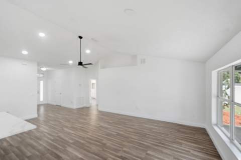 942 SW John Maccormack Terrace, Port St. Lucie FL - photo 12 of 57