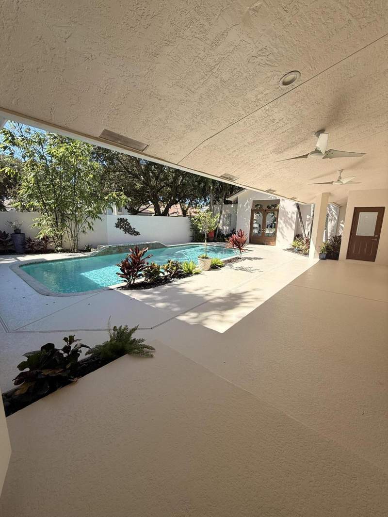 4 bedroom Single Family Residence at 5705 NW 100th Terrace, Westview Village, Coral Springs — photo 3