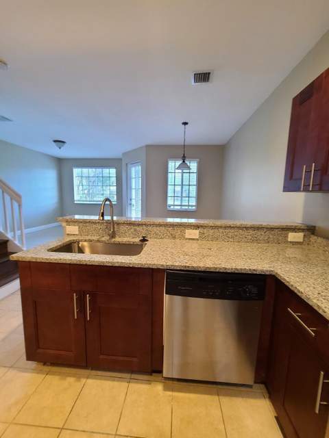 1228 Lucaya Drive, Riviera Beach FL - photo 8 of 32