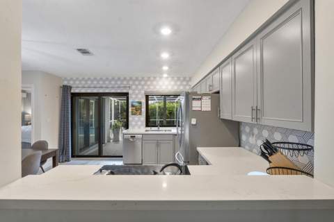 4450 NW 19th Avenue, Oakland Park FL - photo 8 of 25