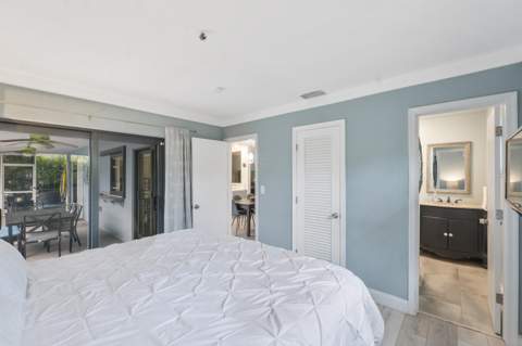 4450 NW 19th Avenue, Oakland Park FL - photo 11 of 25