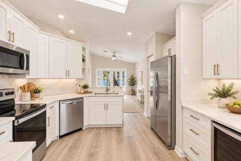 10627 NW 7th Street, Pembroke Pines FL - photo 17 of 31