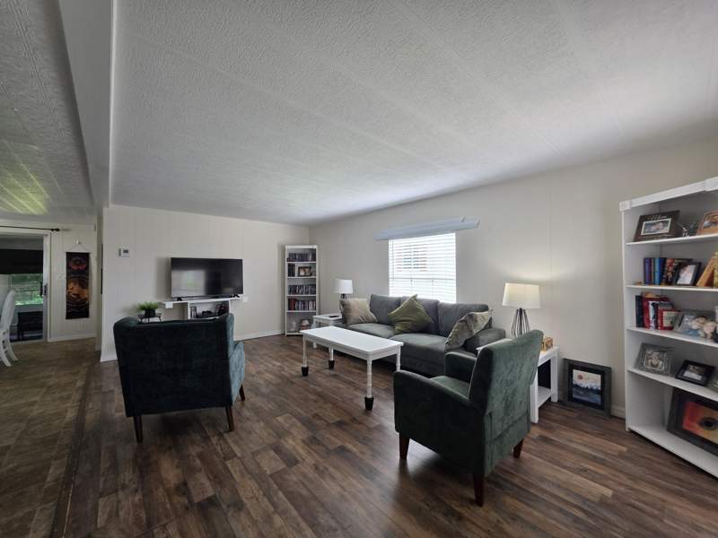 2 bedroom Manufactured Home at 14 Arboles Lane, Spanish Lakes Riverfront, Port St. Lucie — photo 2