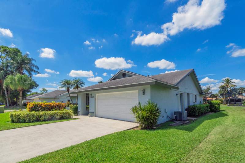 3 bedroom Single Family Residence at 142 Parkwood Drive, Huntington Woods, Royal Palm Beach — photo 5