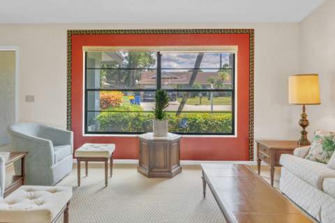 142 Parkwood Drive, Royal Palm Beach FL - photo 12 of 73