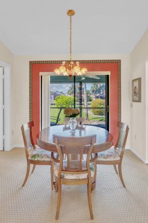 142 Parkwood Drive, Royal Palm Beach FL - photo 14 of 73