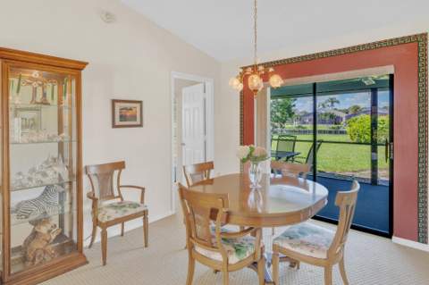 142 Parkwood Drive, Royal Palm Beach FL - photo 15 of 73