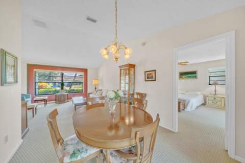 142 Parkwood Drive, Royal Palm Beach FL - photo 18 of 73