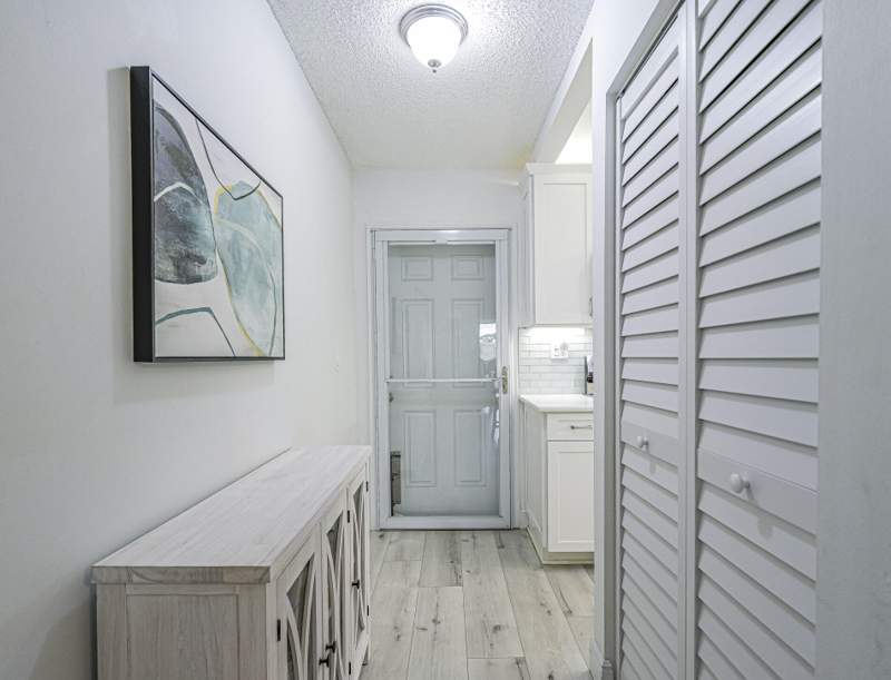 2 bedroom Condominium at 1975 SW Palm City Road #39 J, King Mountain Condo Monterey Yacht & Country Club, Stuart — photo 5