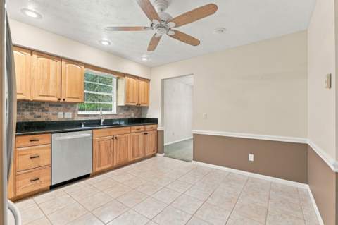 5503 Birch Drive, Fort Pierce FL - photo 11 of 47