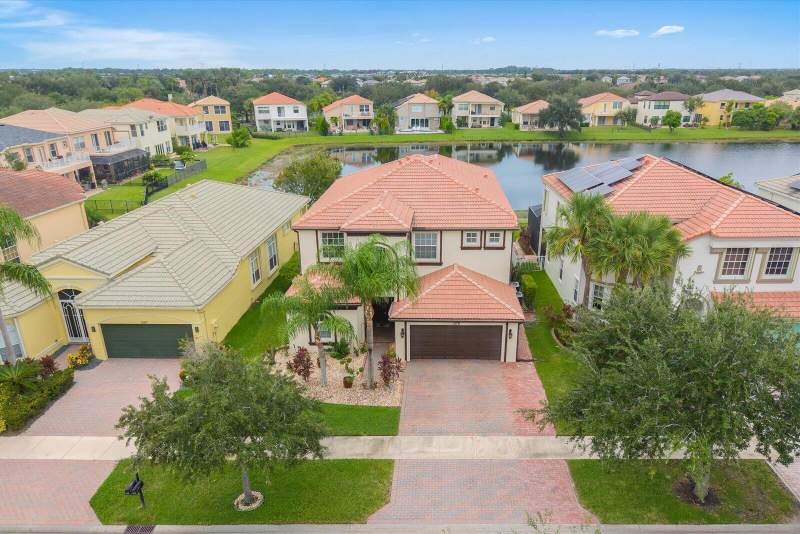 5 bedroom Single Family Residence at 11179 SW Wyndham Way, Tradition Plat No 19, Port St. Lucie — photo 3