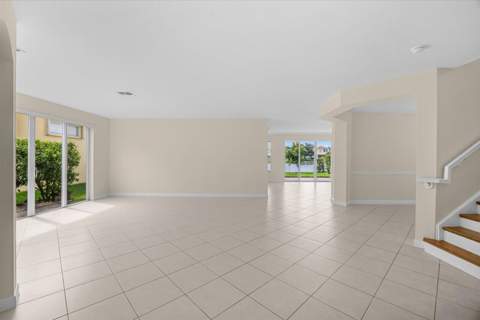 11179 SW Wyndham Way, Port St. Lucie FL - photo 6 of 73