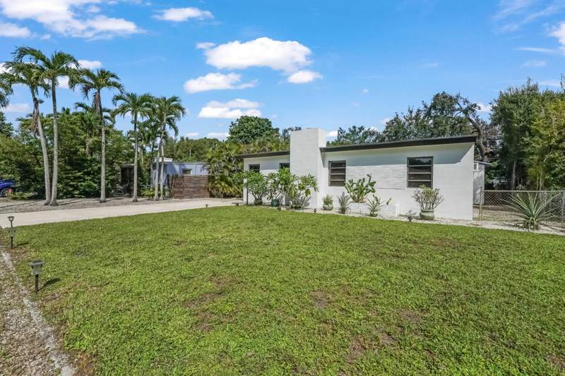 3 bedroom Single Family Residence at 1717 SW 14th Street, Riverside Estates 2nd Revision, Fort Lauderdale — photo 3