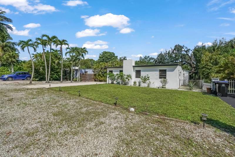 3 bedroom Single Family Residence at 1717 SW 14th Street, Riverside Estates 2nd Revision, Fort Lauderdale — photo 4