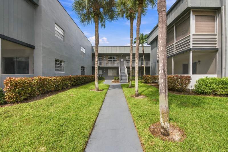 2 bedroom Condominium at 905 Normandy S, Kings Point Normandy Condos, Delray Beach — photo 2