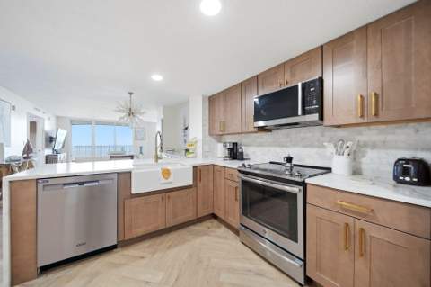 5051 N Highway #11-2, Hutchinson Island FL - photo 13 of 61