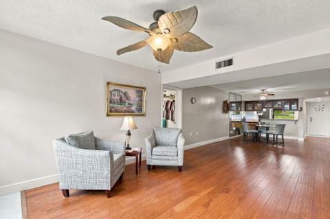 1502 Whitehall Drive #305, Davie FL - photo 7 of 37