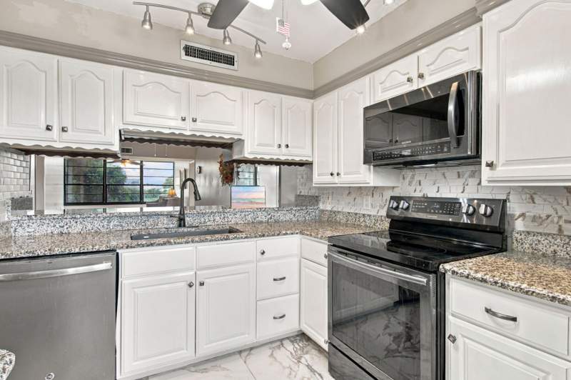 3 bedroom Condominium at 1502 Whitehall Drive #305, Condo 1 Of Whitehall Condos, Davie — photo 2