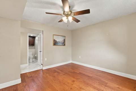 1502 Whitehall Drive #305, Davie FL - photo 9 of 37