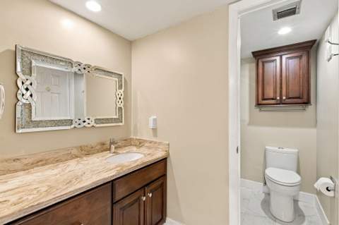 1502 Whitehall Drive #305, Davie FL - photo 12 of 37