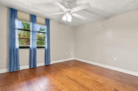 1502 Whitehall Drive #305, Davie FL - photo 15 of 37