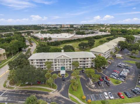 1502 Whitehall Drive #305, Davie FL - photo 21 of 37