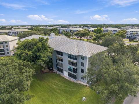 1502 Whitehall Drive #305, Davie FL - photo 22 of 37