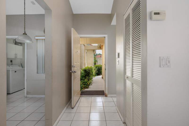 2 bedroom Villa at 3866 SW Inwood Pines Lane, Whispering Sound, Palm City — photo 4