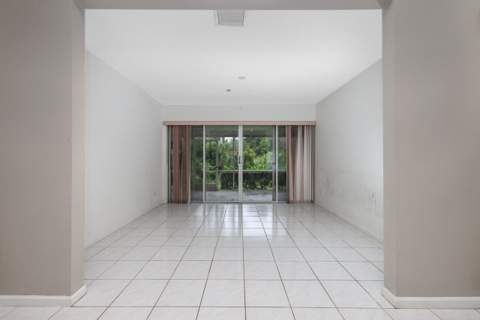 3866 SW Inwood Pines Lane, Palm City FL - photo 11 of 34
