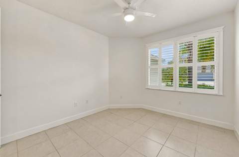 11852 SW Waterford Isle Way, Port St. Lucie FL - photo 21 of 39