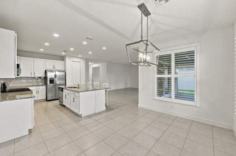 11852 SW Waterford Isle Way, Port St. Lucie FL - photo 13 of 39