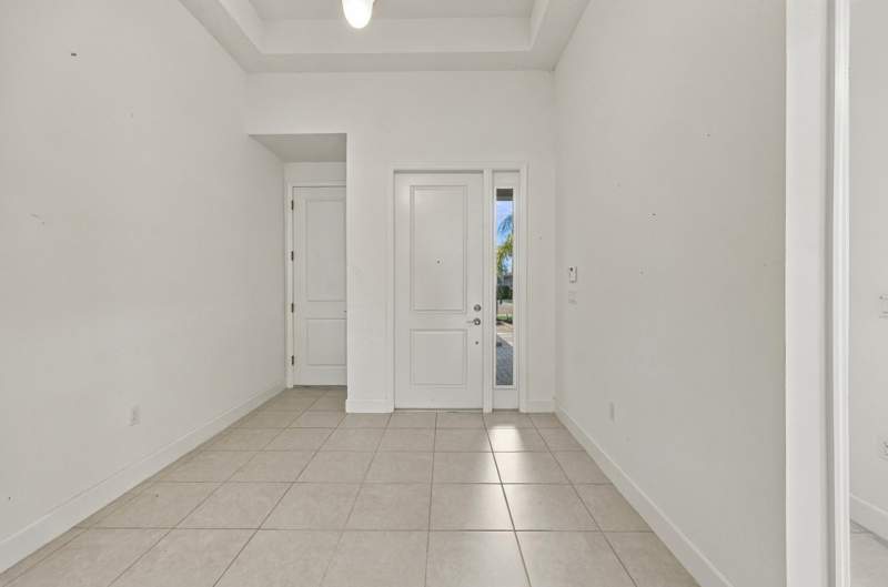 3 bedroom Single Family Residence at 11852 SW Waterford Isle Way, Riverland Parcel A - Plat Eleven, Port St. Lucie — photo 5