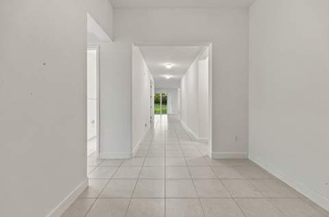 11852 SW Waterford Isle Way, Port St. Lucie FL - photo 6 of 39