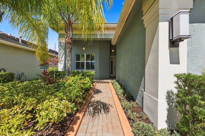 3 bedroom Single Family Residence at 11852 SW Waterford Isle Way, Riverland Parcel A - Plat Eleven, Port St. Lucie — photo 3