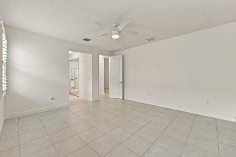 11852 SW Waterford Isle Way, Port St. Lucie FL - photo 16 of 39