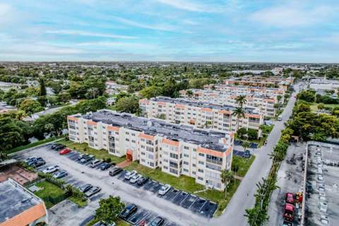 2401 NW 41st Avenue #101, Lauderhill FL - photo 14 of 16
