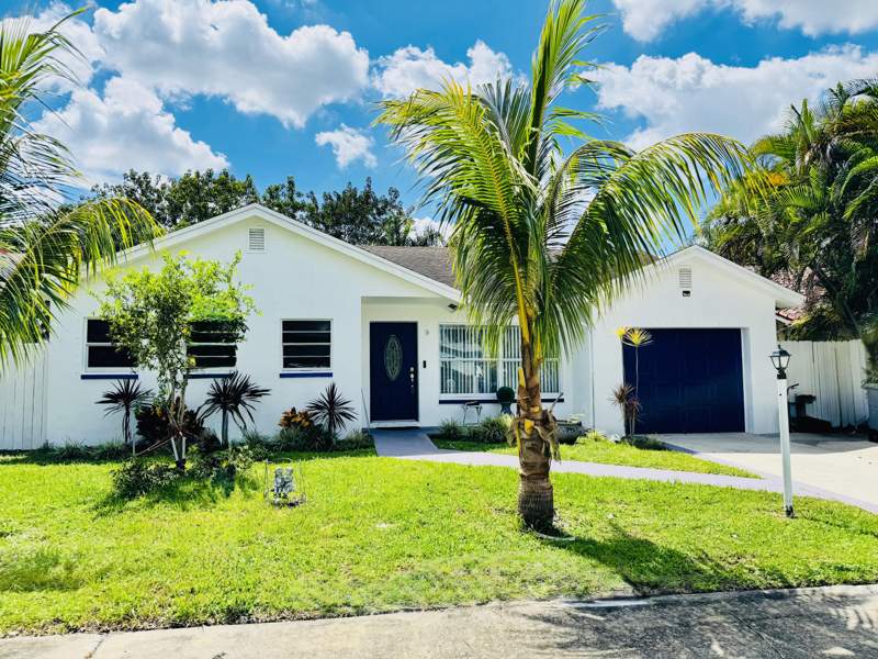 3 bedroom Single Family Residence at 9020 SW 8th Street, Sandalfoot Cove Sec 7 And 8, Boca Raton — photo 2